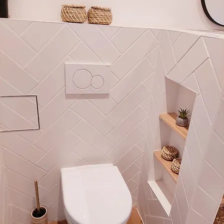 Style In Style Near Bus Station Nivy Appartement Bratislava