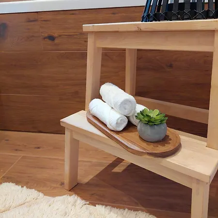 Stylish Apartment, Walk To Nivy Center アパート *